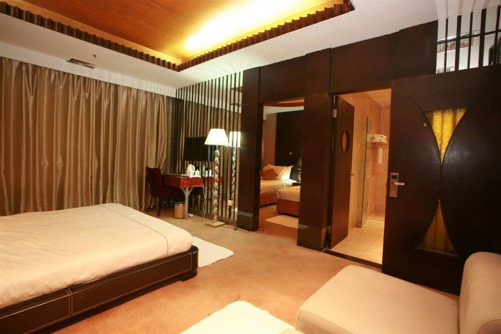 Base-Sanlitun Serviced Apartment Beijing Luaran gambar